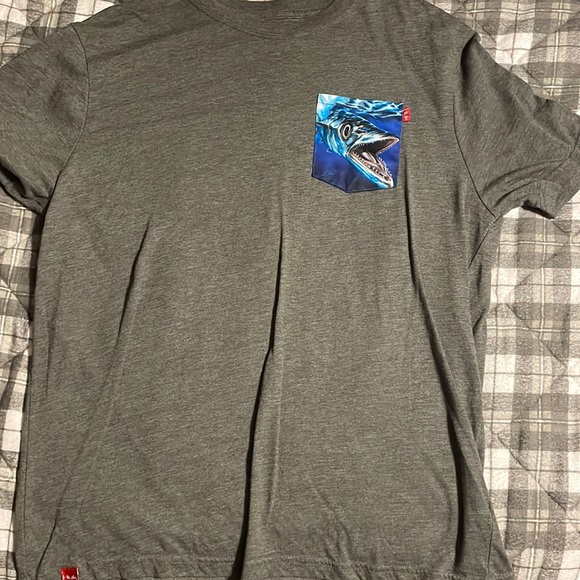 Huk grey t shirt barracuda logo - Picture 1 of 2